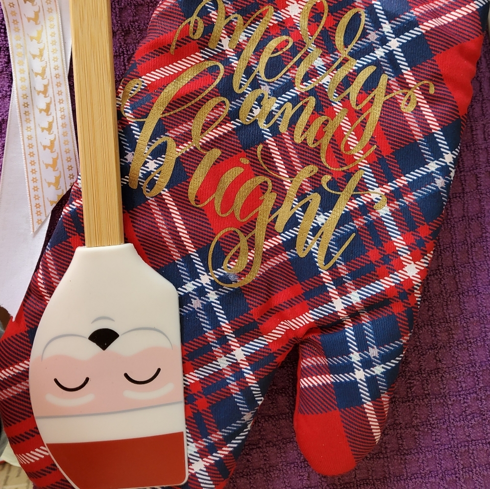 Cook With Color Christmas Oven Mitt & Spatula Set